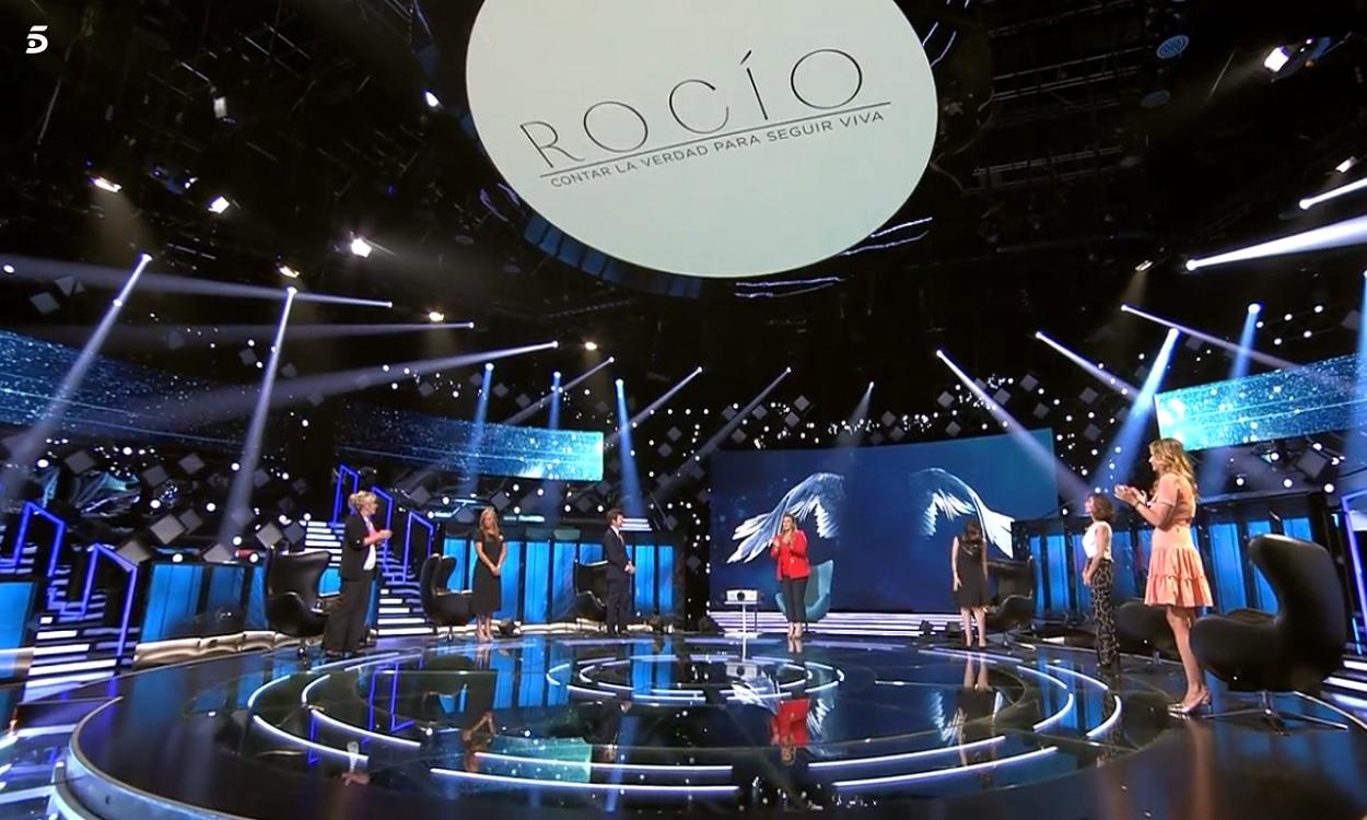 Los colaboradores del programa 'Rocío: contar la verdad para seguir viva'. Mediaset