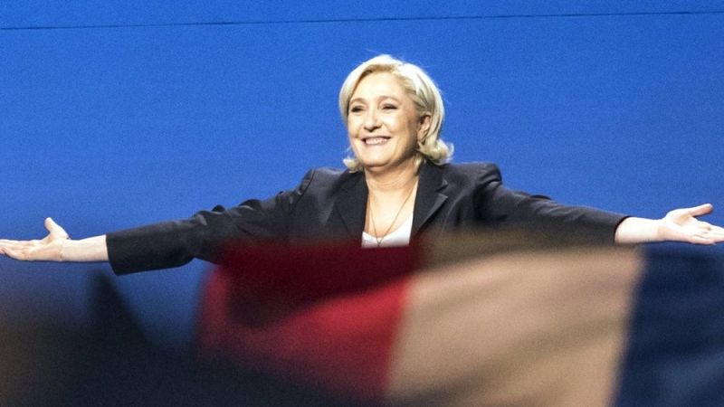 La líder del Frente Nacional, Marine Le Pen, durante un mitin en Villepinte en el norte de París (Francia). 