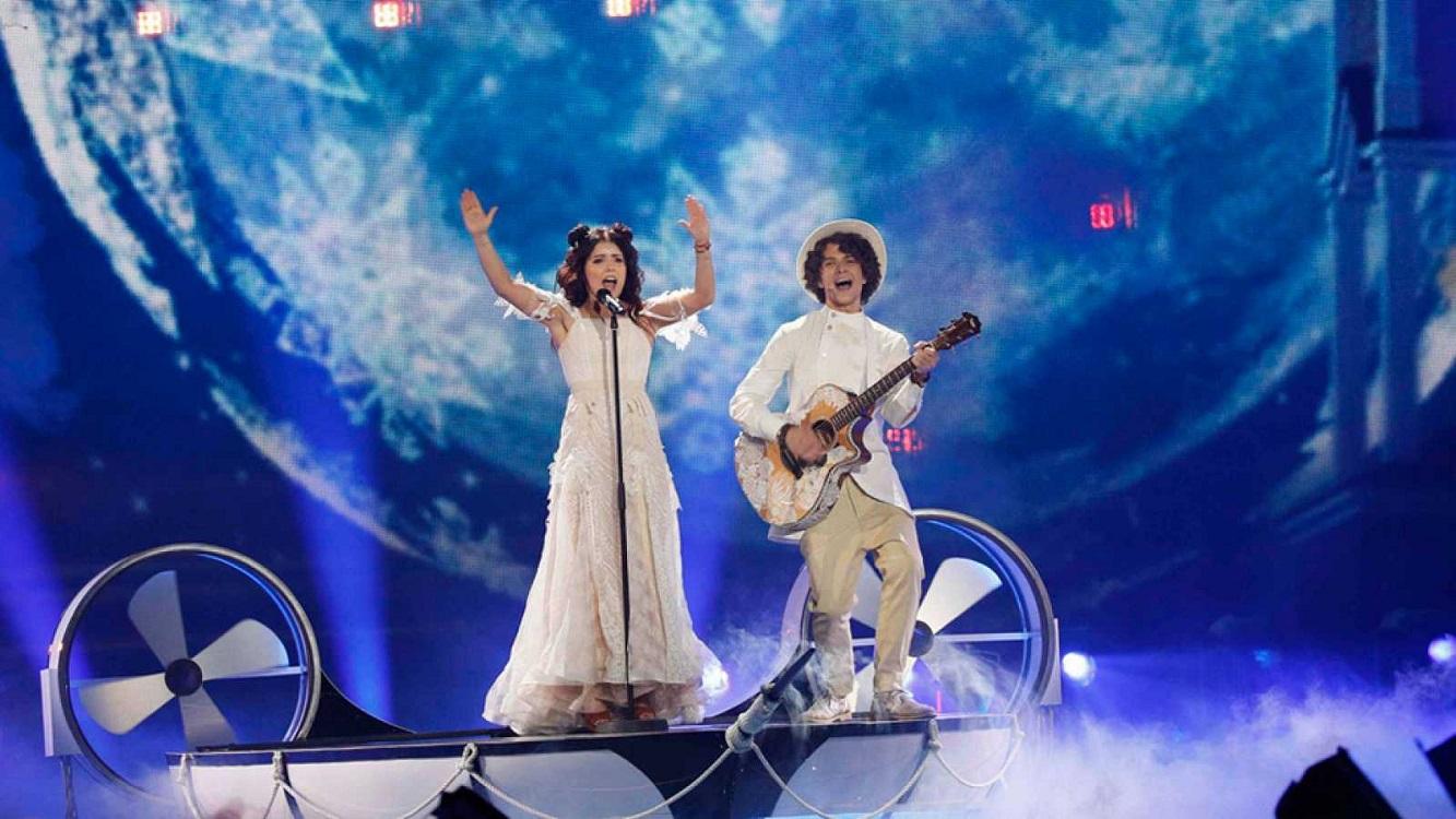 NaviBand canta 'Story of my life' en Eurovisión 2017