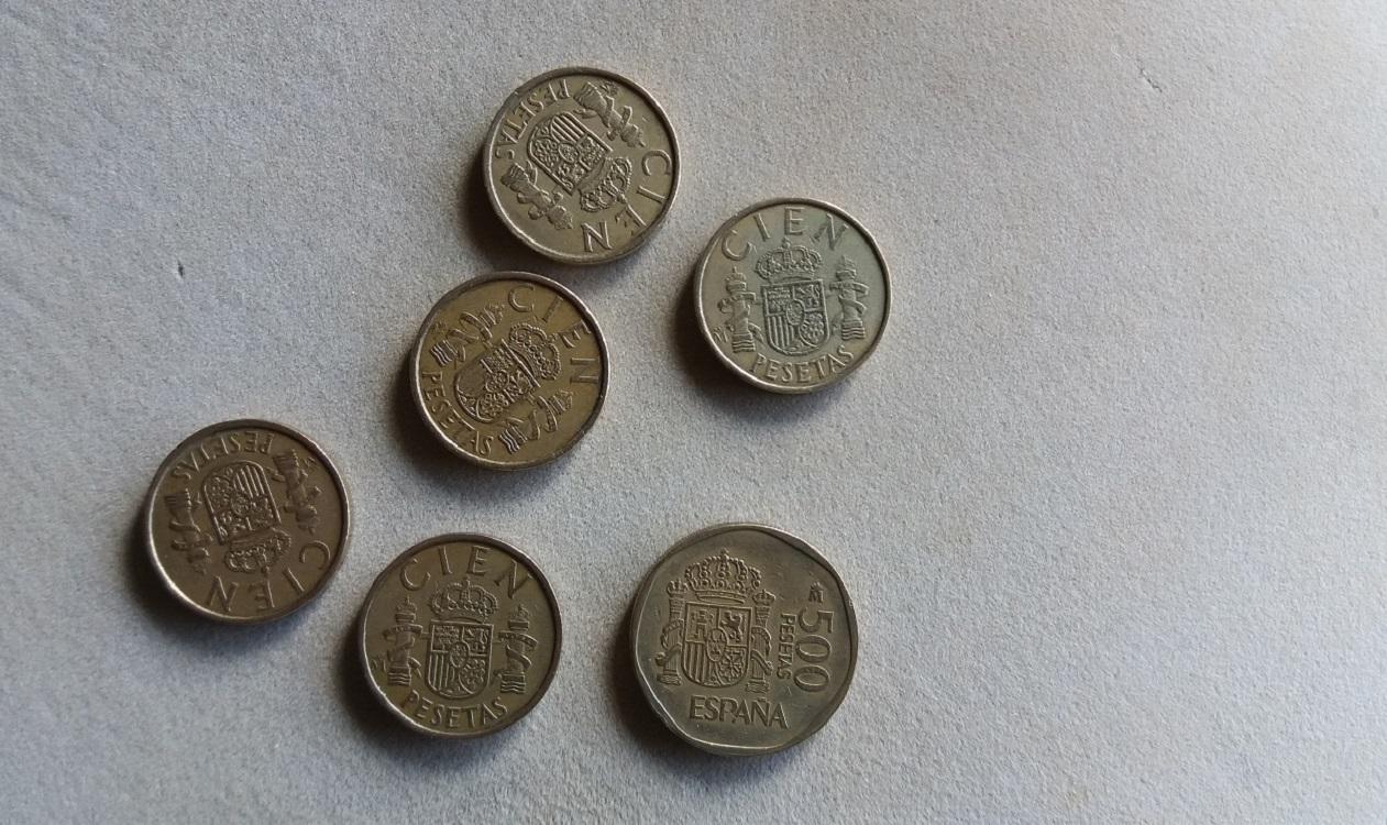 Varias monedas de pesetas. EP