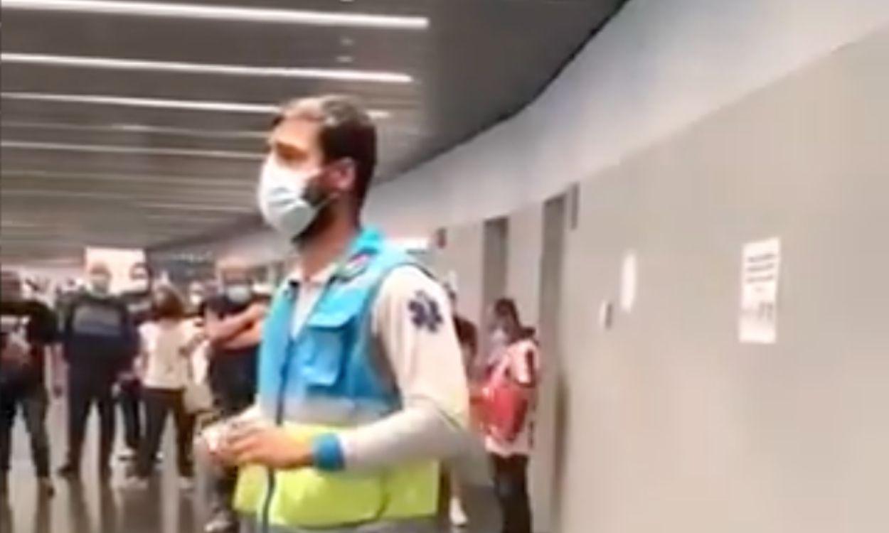 Un enfermero hace historia con un monólogo en el Wanda Metropolitano antes de las vacunaciones