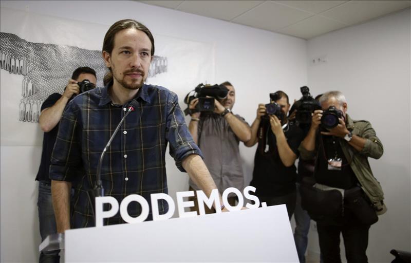 Podemos ve "gestos reveladores" en el PSOE: Iglesias abre la puerta a pactos