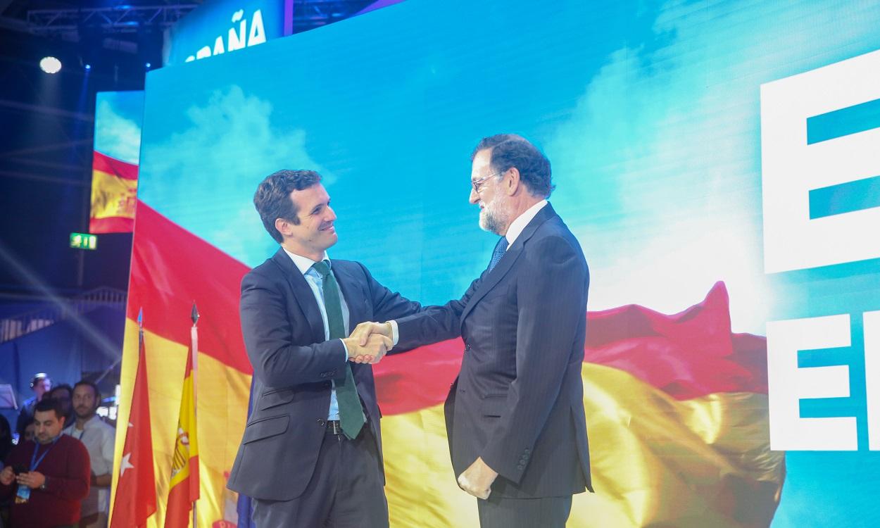 El presidente del Partido Popular, Pablo Casado, y el expresidente del PP, Mariano Rajoy. EP