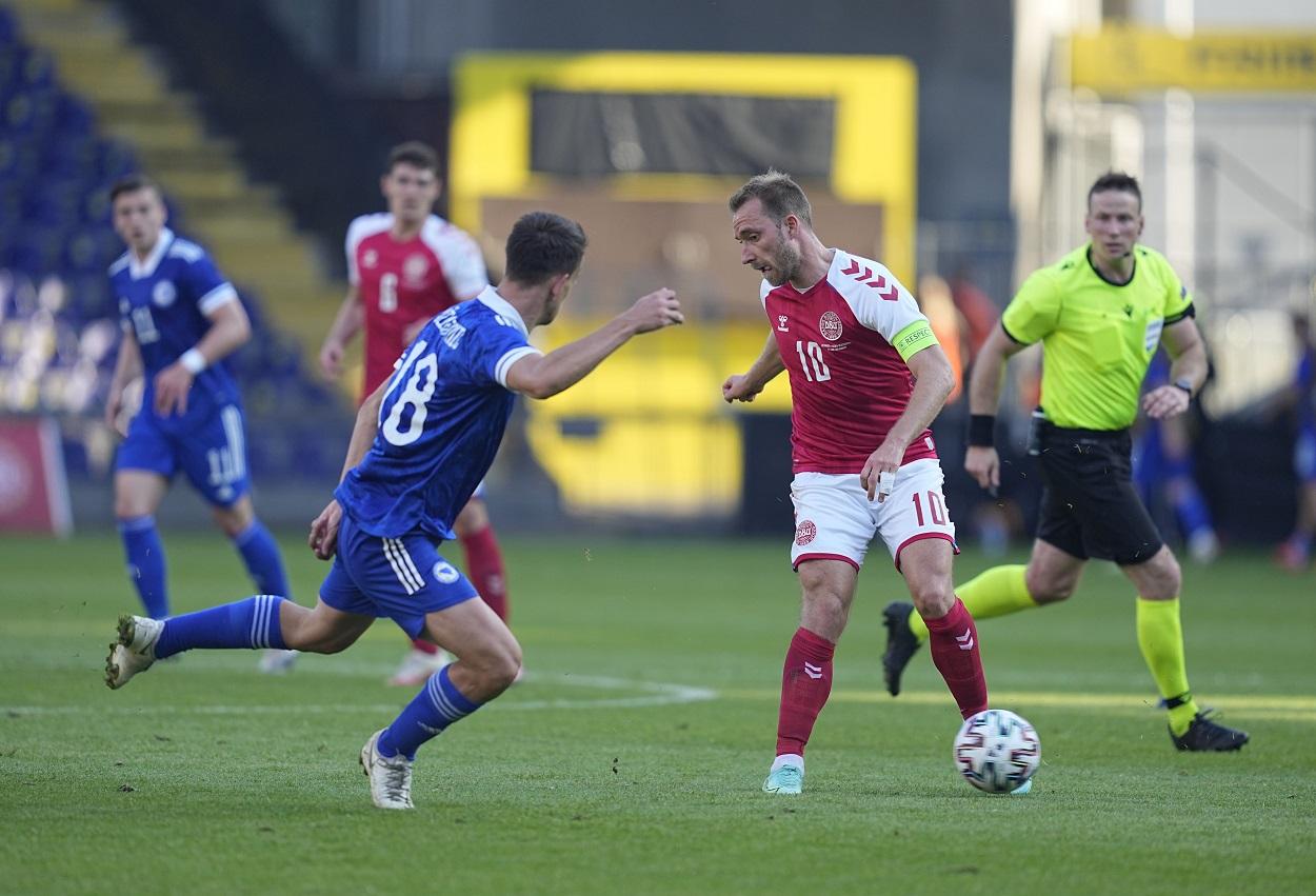 El jugador de la selección de Dinamarca Christian Eriksen durante un partido. Fuente: Europa Press.