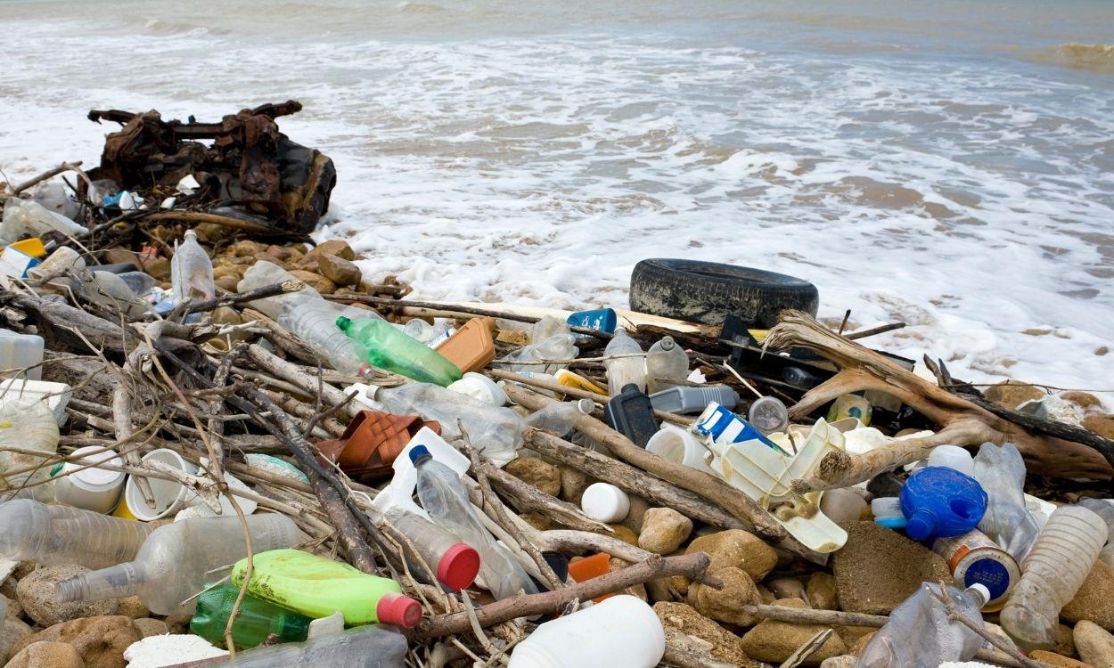 Residuos de plásticos en el mar