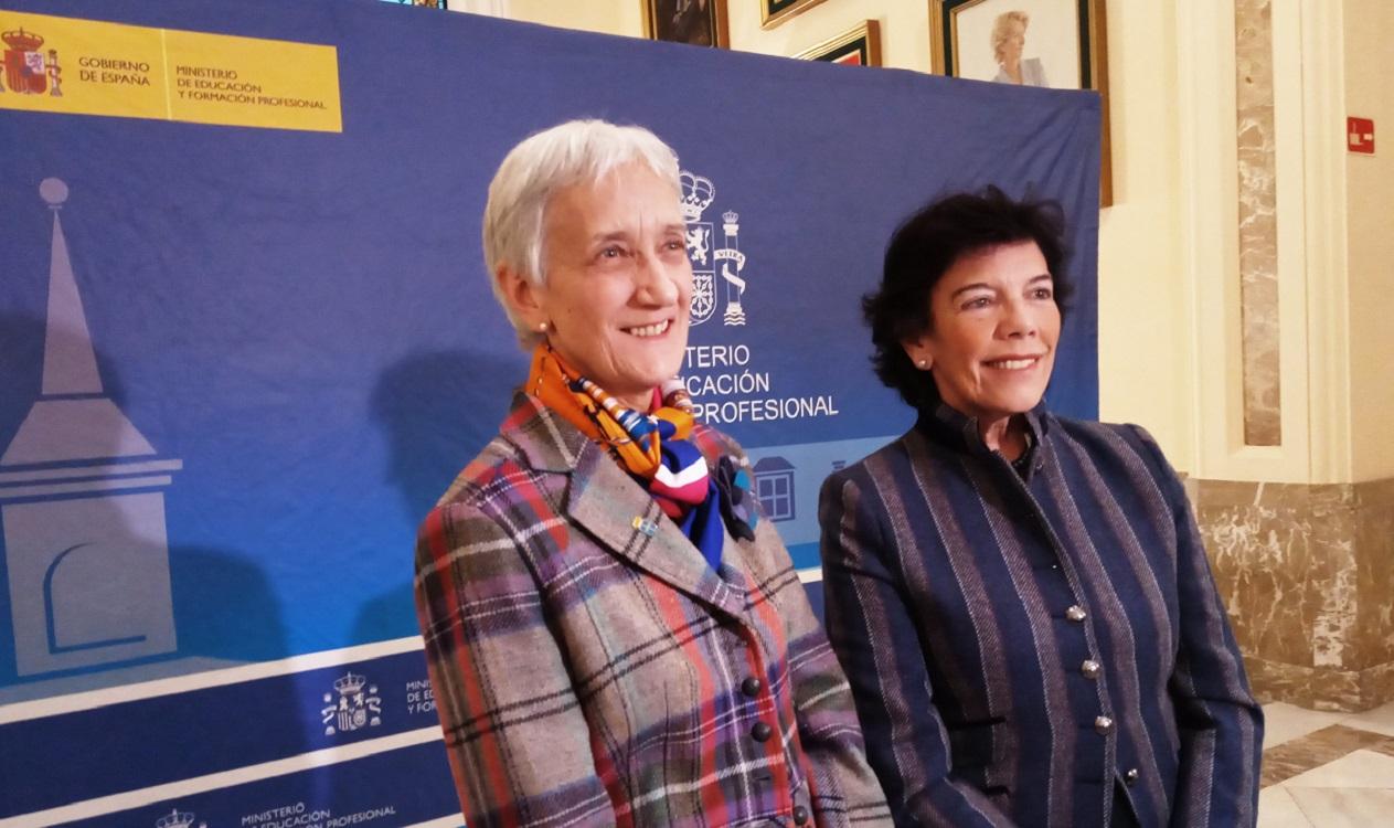 La consejera de Educación de Asturias, Carmen Suárez, y la ministra de Educación y FP, Isabel Celaá. EP