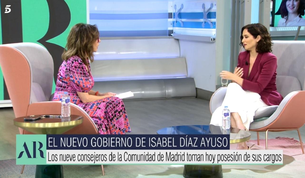Ana Rosa Quintana entrevista a Isabel Díaz Ayuso