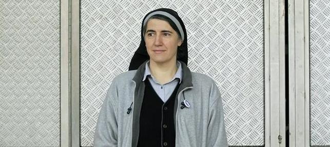La monja que apoya a Ada Colau: "La Iglesia católica, a la cual pertenezco, es patriarcal y misógina"