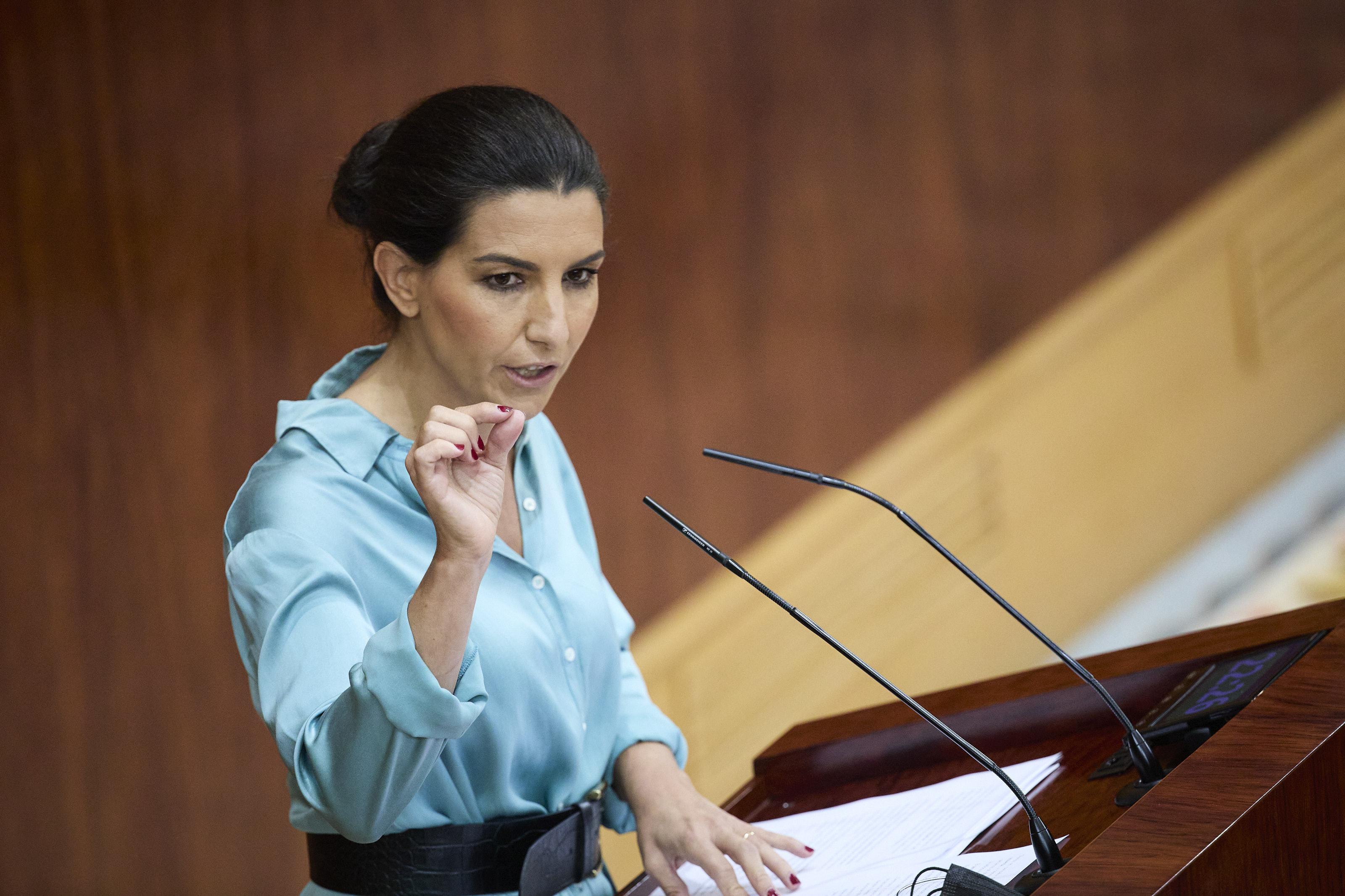 La candidata de Vox a las elecciones de la Comunidad de Madrid, Rocío Monasterio, interviene en la segunda sesión del pleno de investidura de la presidenta en funciones de la Comunidad y candidata a la reelección, Isabel Díaz Ayuso, a 18 de junio de 2021,