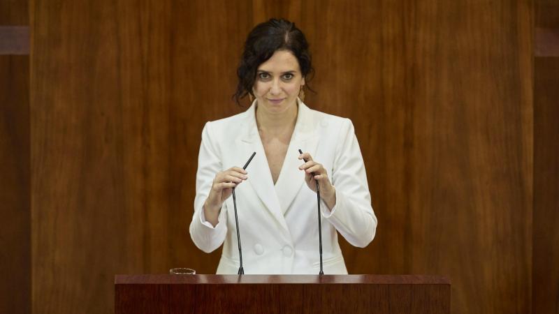 La presidenta en funciones de la Comunidad de Madrid, Isabel Díaz Ayuso, defiende su candidatura durante la primera sesión del pleno de su investidura en la Asamblea de Madrid, a 17 de junio de 2021, en Madrid (España). La presidenta en funciones de la Comunidad de Madrid, Isabel Díaz Ayuso, defiende su candidatura durante la primera sesión del pleno de su investidura en la Asamblea de Madrid, a 17 de junio de 2021, en Madrid (España).