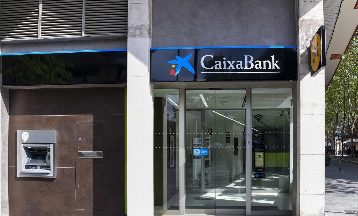 Caixabank lleva a cabo el mayor ERE de la historia de la banca en España