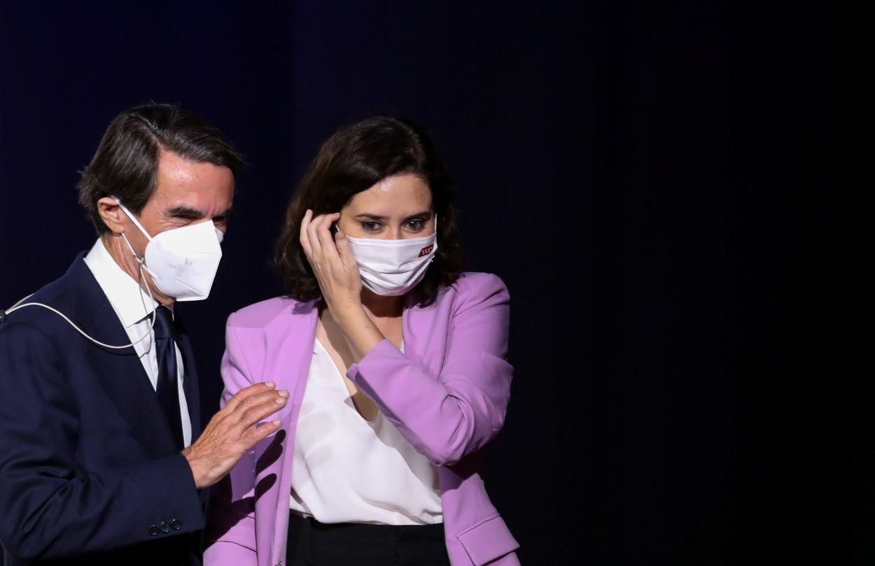 José María Aznar e Isabel Díaz Ayuso, en un acto en Madrid. MARTA FERNÁNDEZ/EP