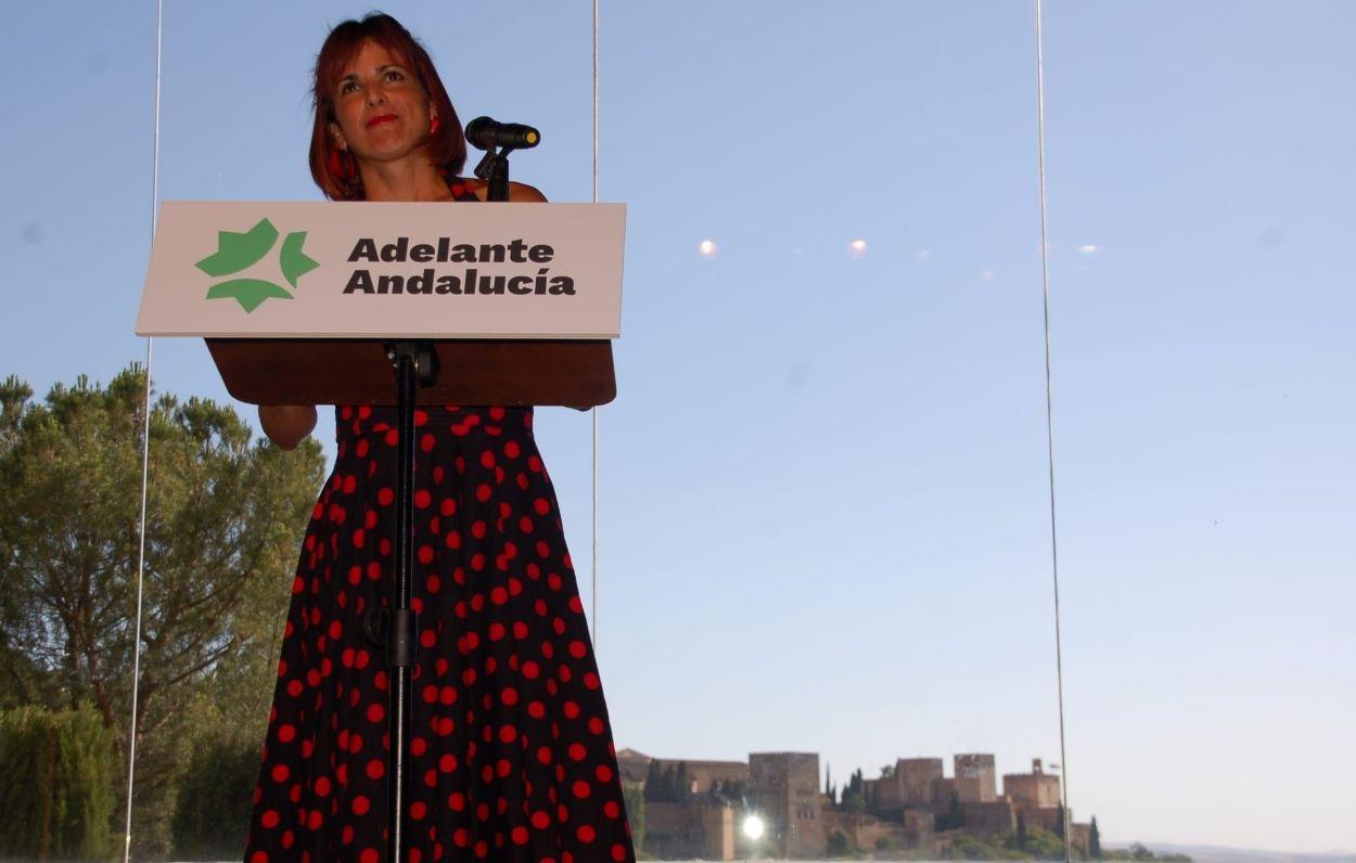 Teresa Rodríguez en el acto de clausura de la Asamblea Constituyente de Adelante Andalucía, celebrada en Granada.