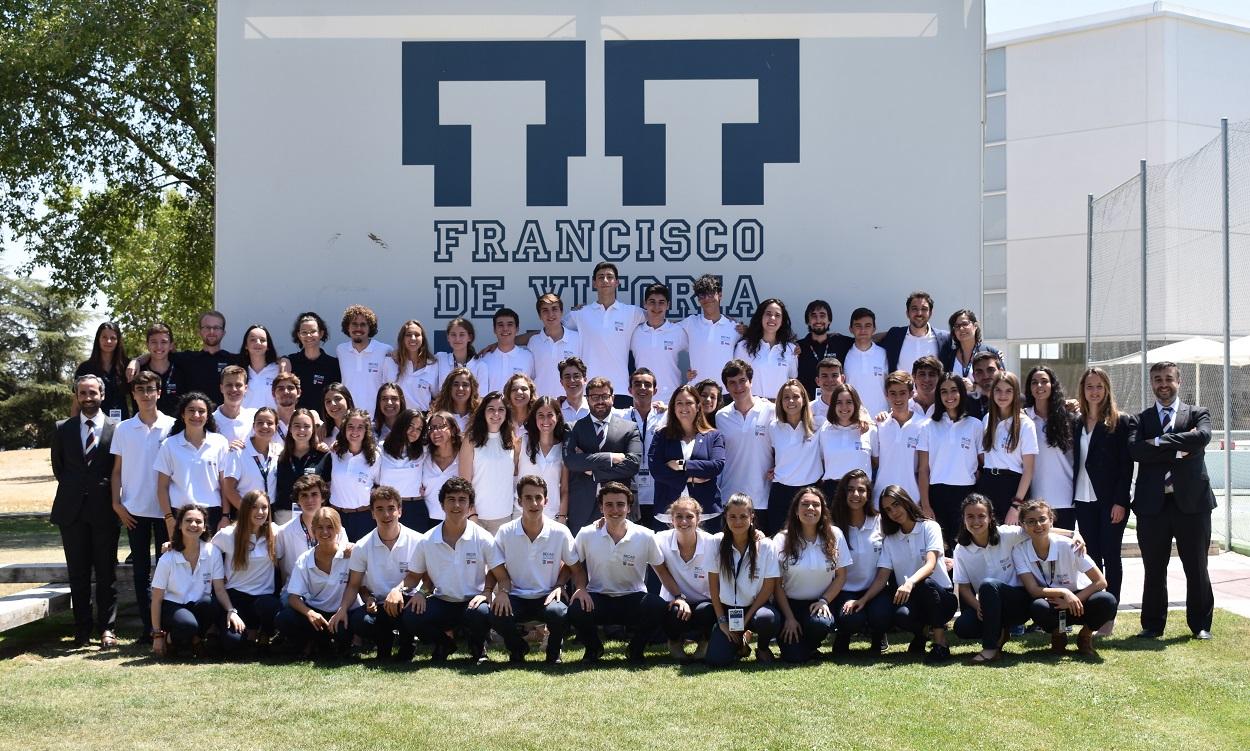 Los 50 estudiantes de Bachillerato ganadores de la XVI edición de Becas Europa Santander Universidad Francisco de Vitoria