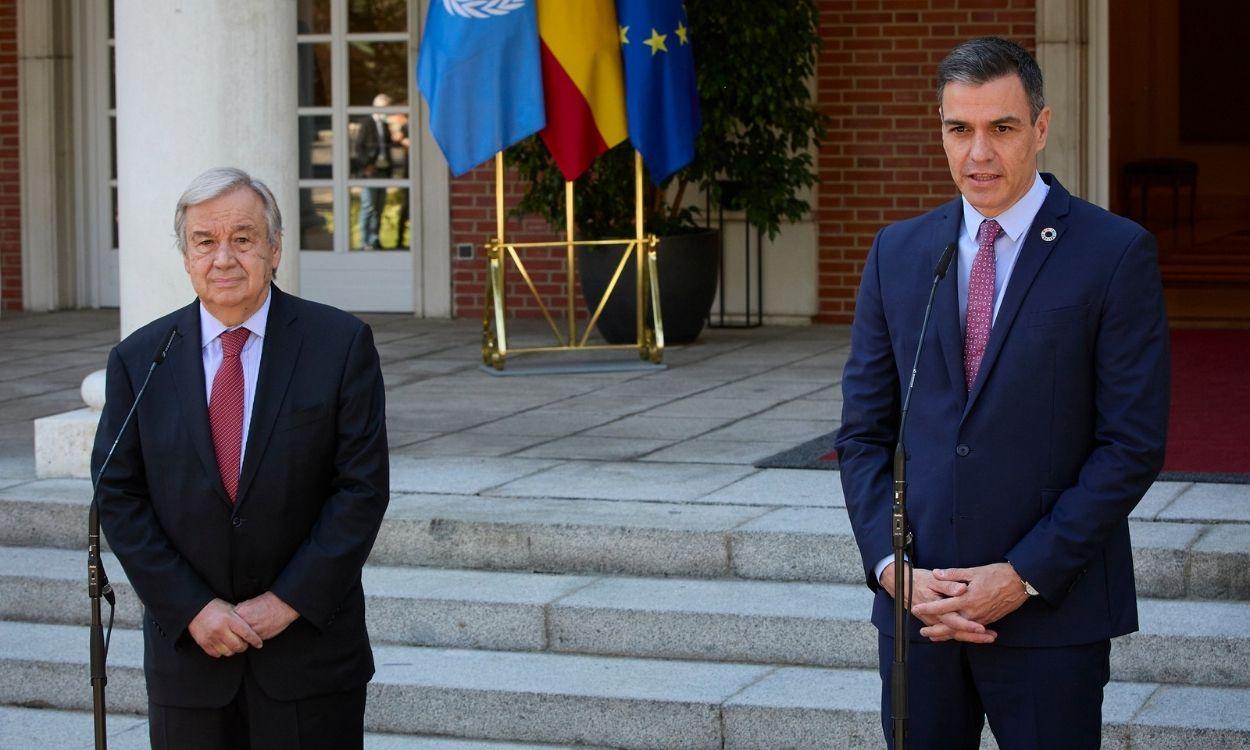 El secretario general de la ONU, Antonio Guterres, junto al presidente del Gobierno, Pedro Sánchez, en el Palacio de La Moncloa. EP. 
