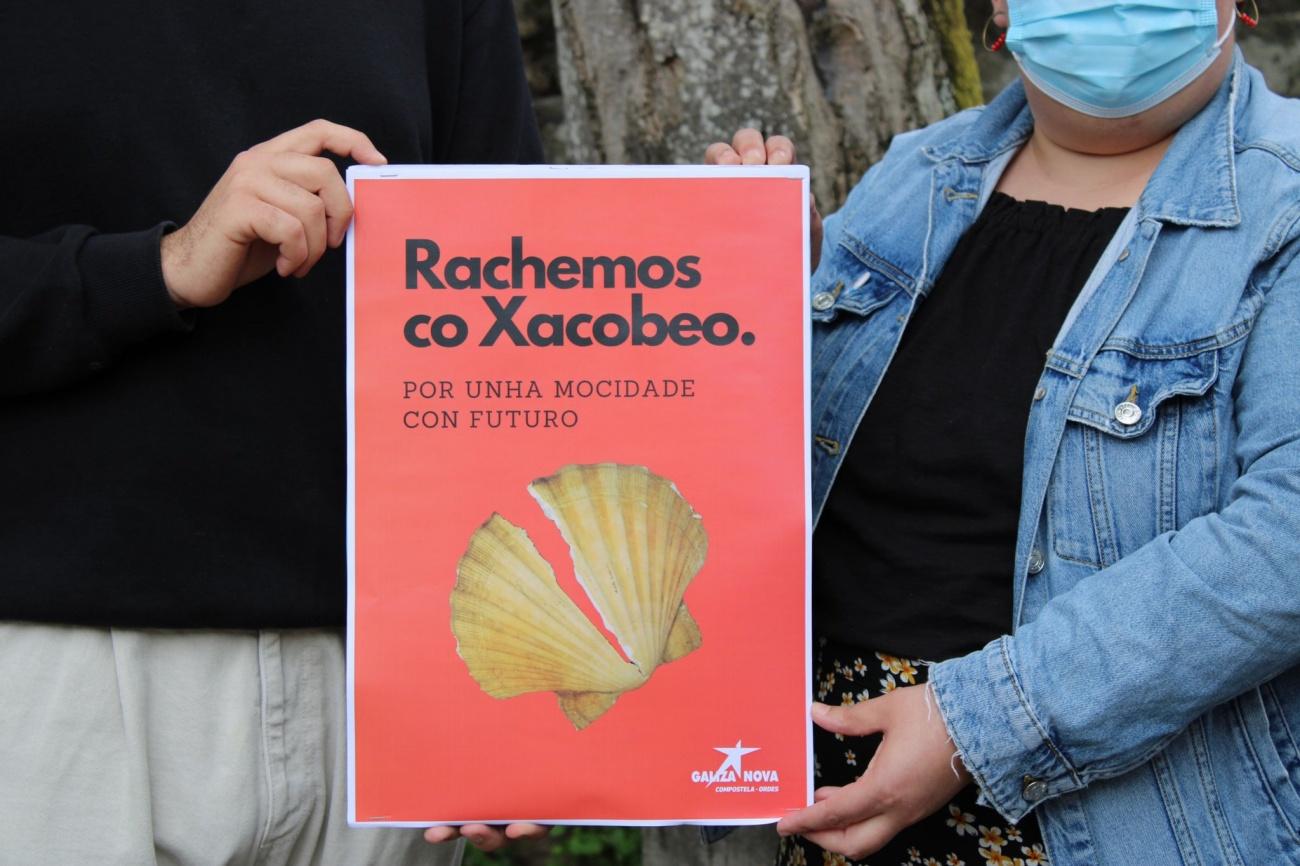 Imagen de uno de los carteles que forman parte de la campaña el día de su presentación, el pasado 1 de julio (Foto: Galiza Nova).