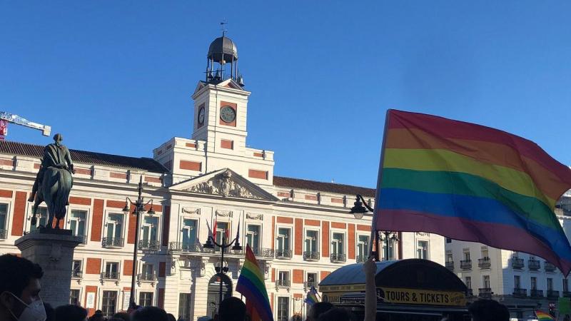 Imagen de la concentración en la Puerta del Sol en repulsa del asesinato de Samuel