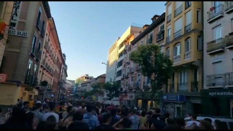 Los dos carriles de la Gran Vía ya están cortados