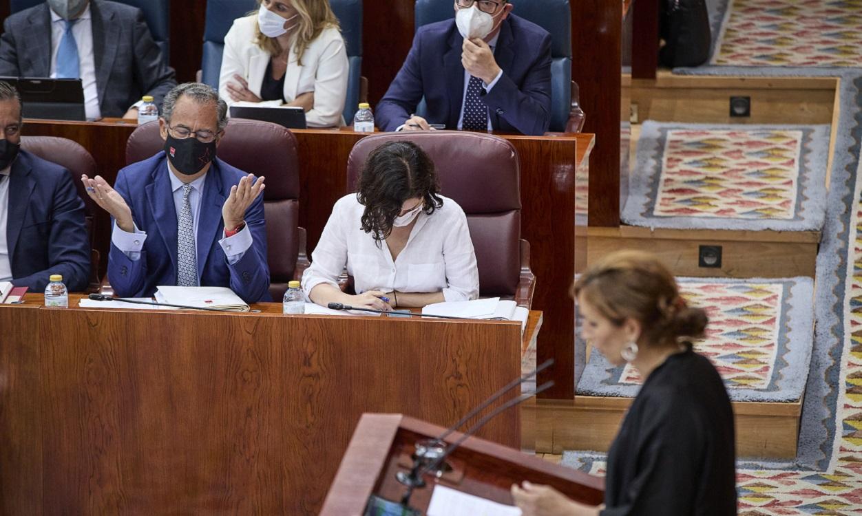 La portavoz de Más Madrid en la Asamblea, Mónica García, interviene ante Isabel Díaz Ayuso en la Asamblea. EP
