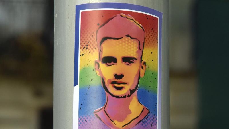 Estremecedoras historias: 21 gays rompen su silencio. EP