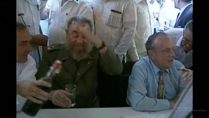 Fidel Castro, junto a Manuel Fraga, durante su visita a Galicia en 1992. 