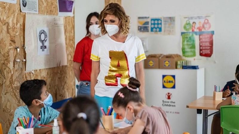 Agatha Ruiz de la Prada lanza junto a Lidl una colección de bolsas de tela solidarias. Lidl