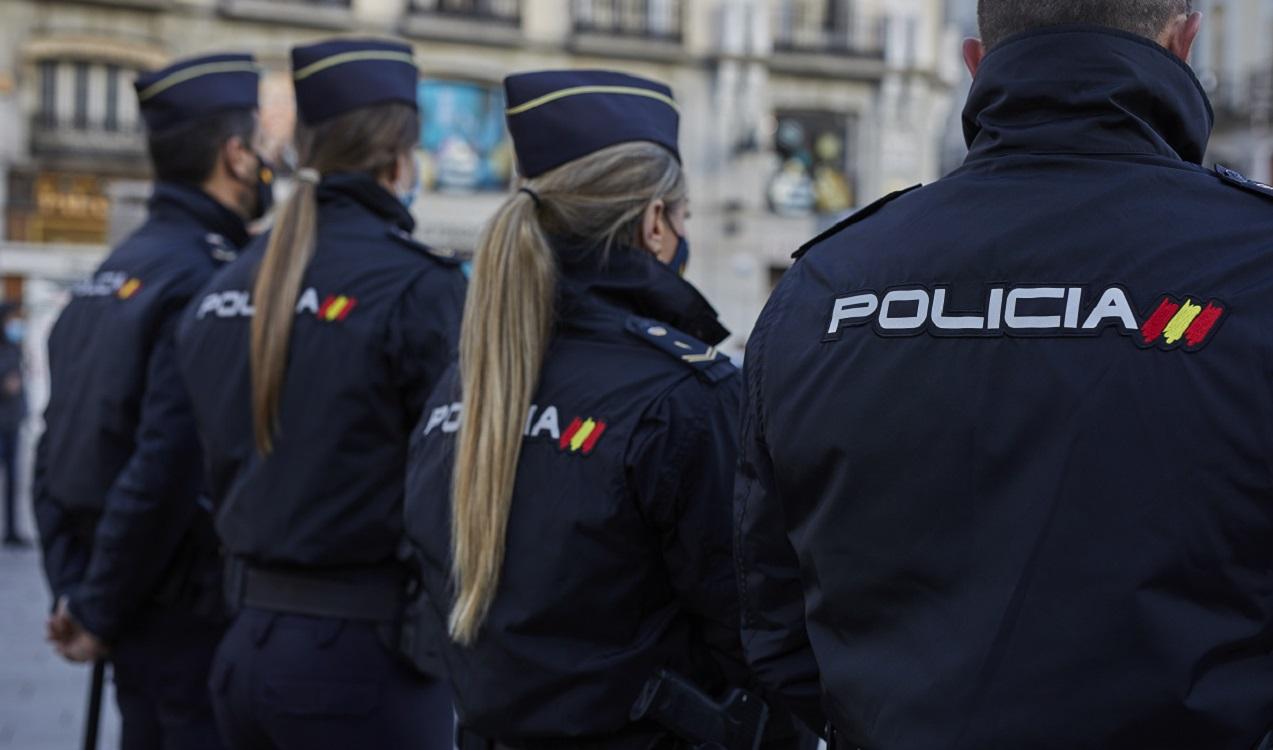 Varios agentes de la Policía Nacional en Madrid. EP