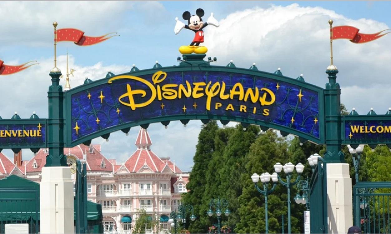 Entrada a Disneyland. Foto Pixabay