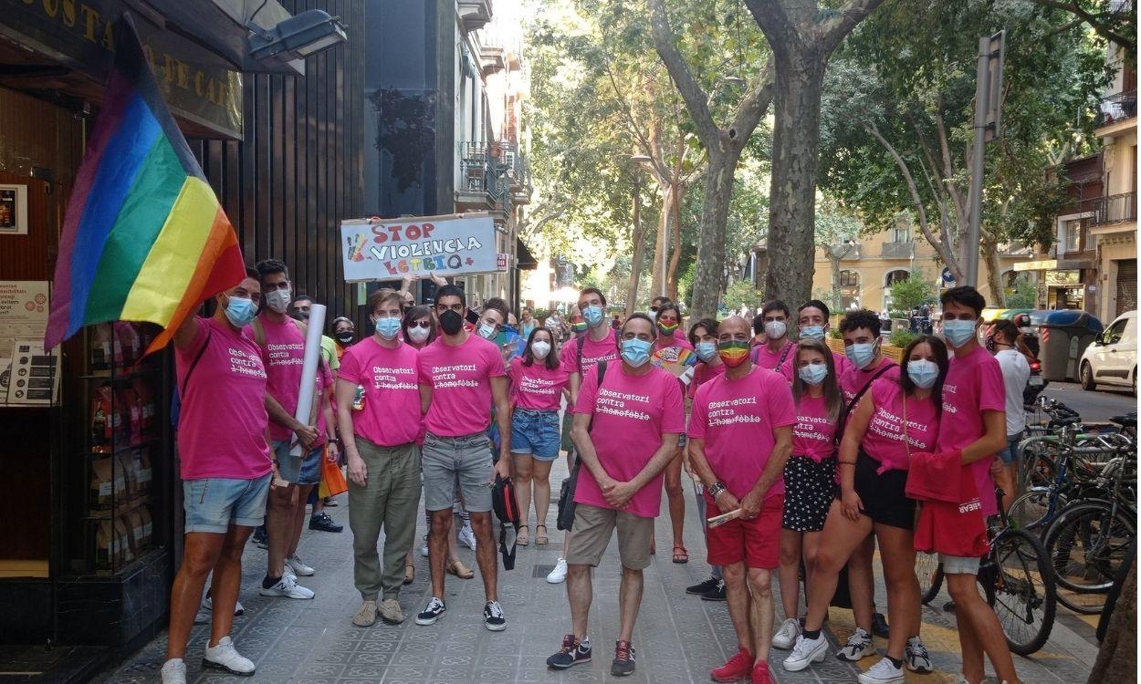 El Observatori Contra l'Homofòbia en la manifestación  - Twitter, Observatori Contra l'Homofòbia