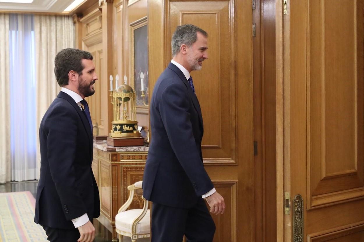 El rey Felipe VI lleva la contraria a Casado con un discurso europeísta. EP