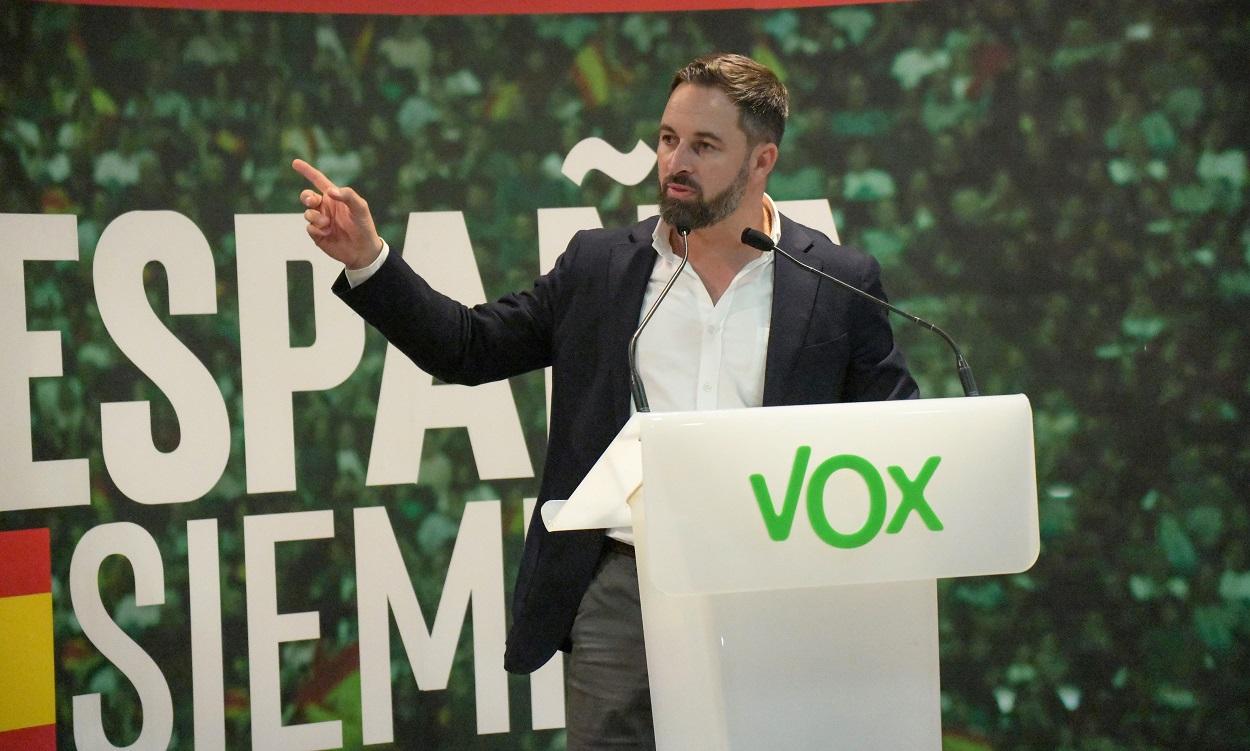 Vox se ha enfrentado al menos una vez a los países vecinos. En la imagen, Santiago Abascal, líder del partido, en Ceuta. EP