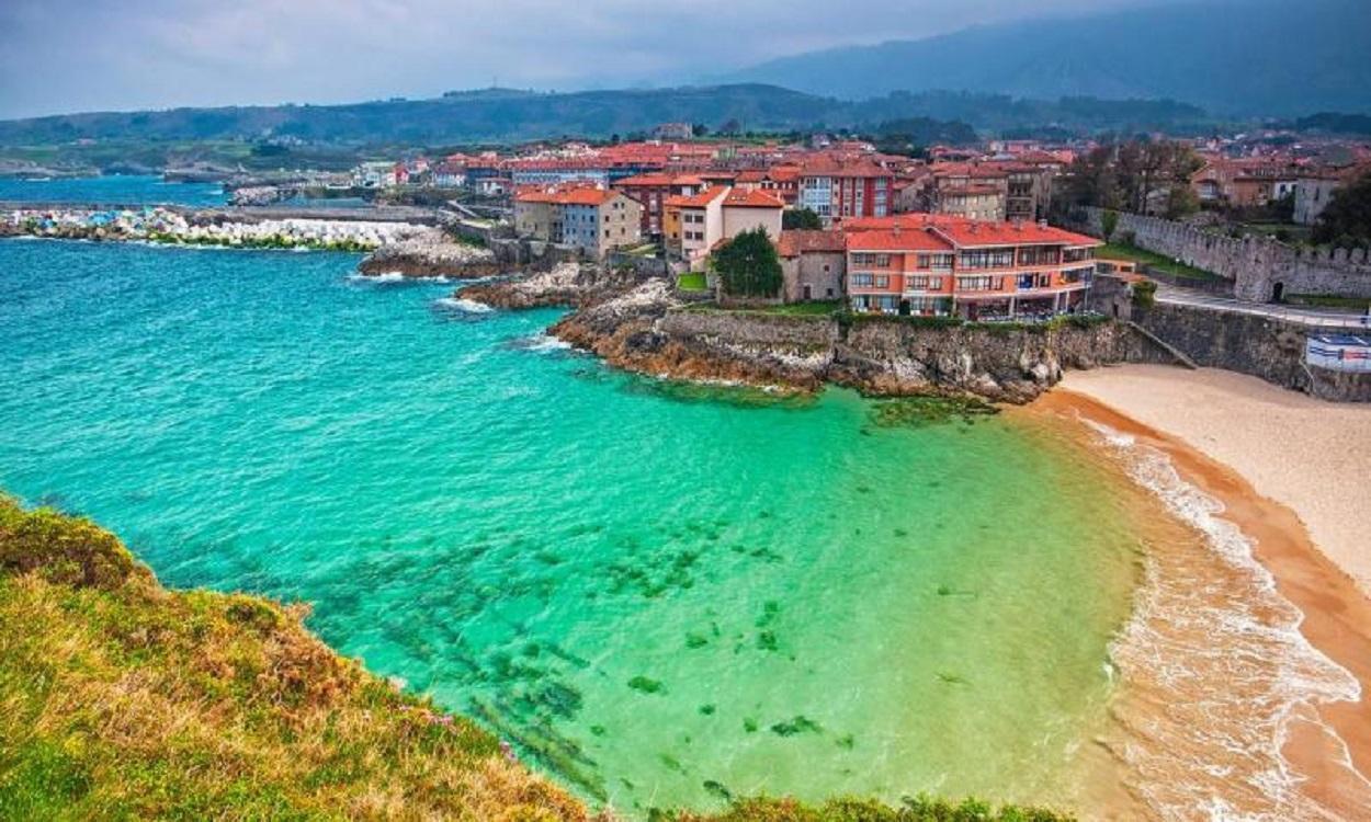 Imagen del pueblo de Llanes, en Asturias.