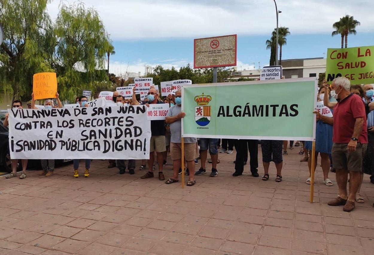 Protesta vecinal contra los recortes sanitarios.