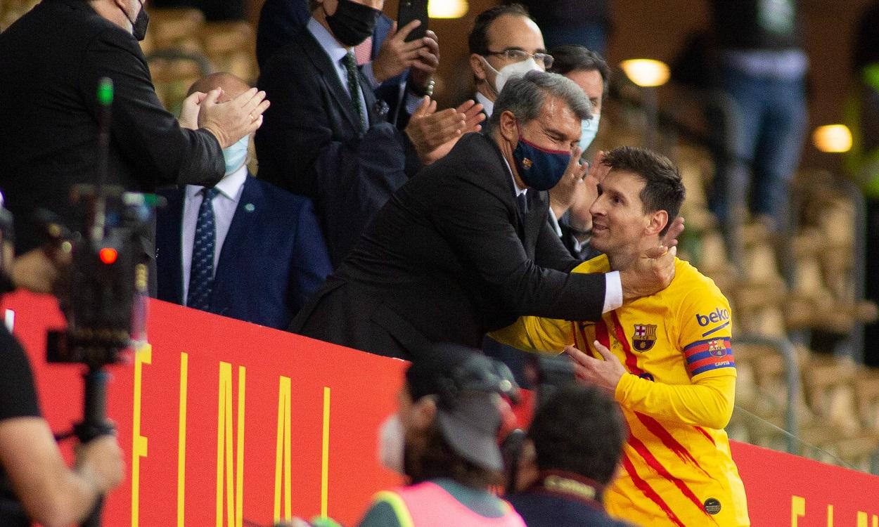 Joan Laporta celebra con Leo Messi el título de Copa del Rey. Europa Press