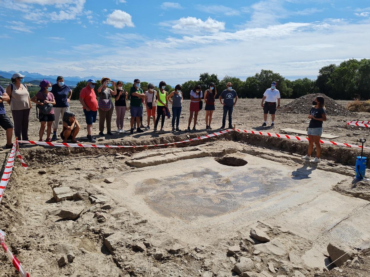 Hallan una antigua ciudad romana en Artieda, Aragón.