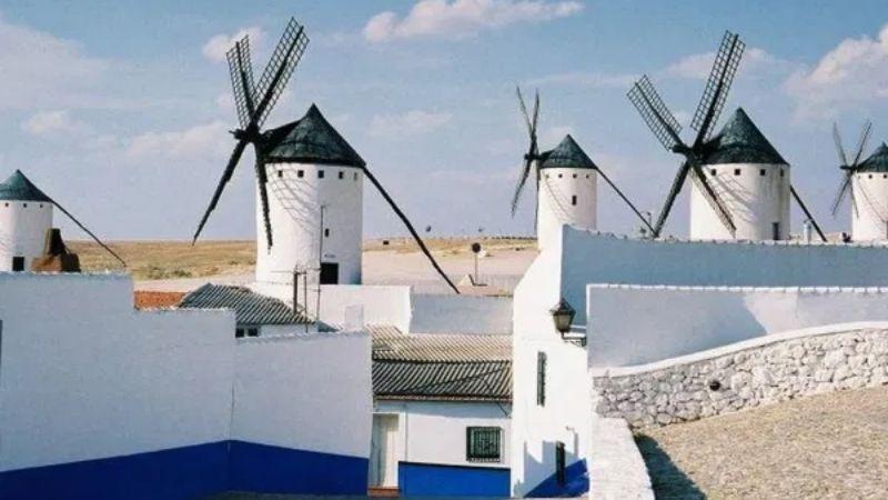 Molinos de Viento de Campo de Criptana (Ciudad Real). JCCM