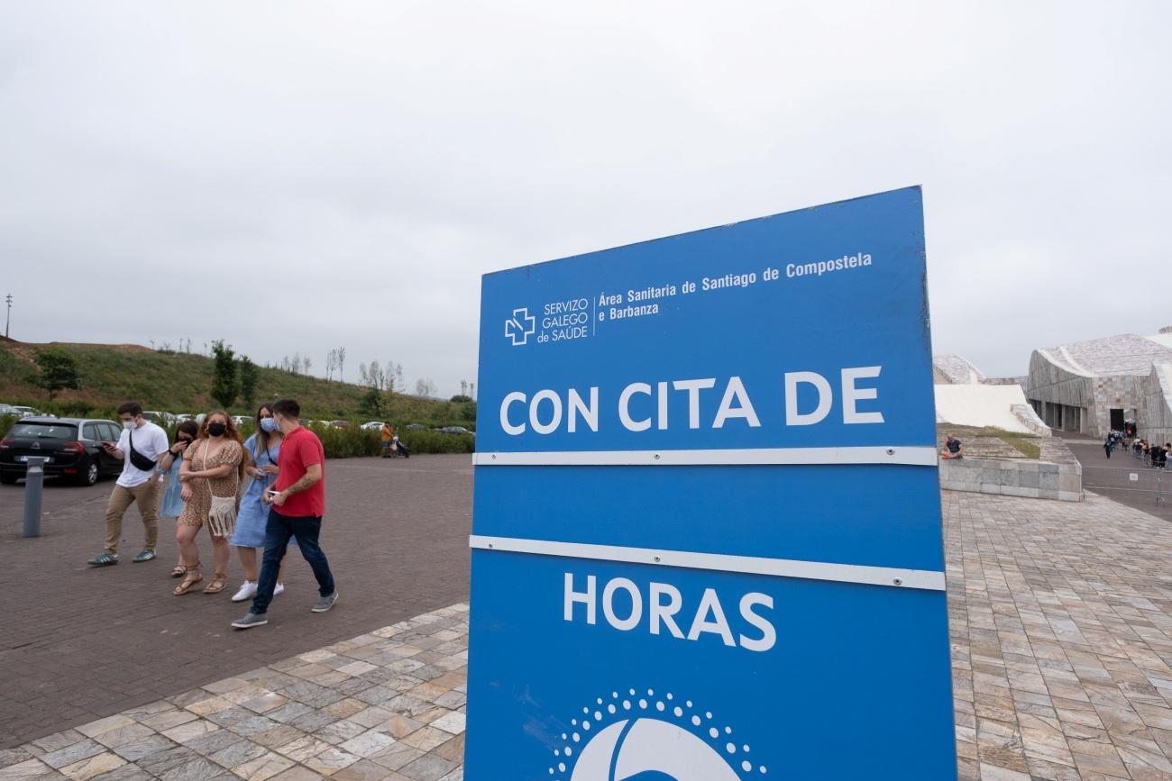 Punto de vacunación abierto en la Cidade da Cultura de Santiago de Compostela (Foto: Europa Press).