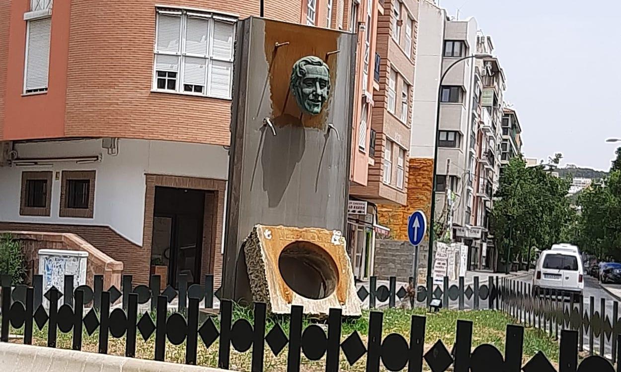 Monumento homenaje a Miguel de Molina