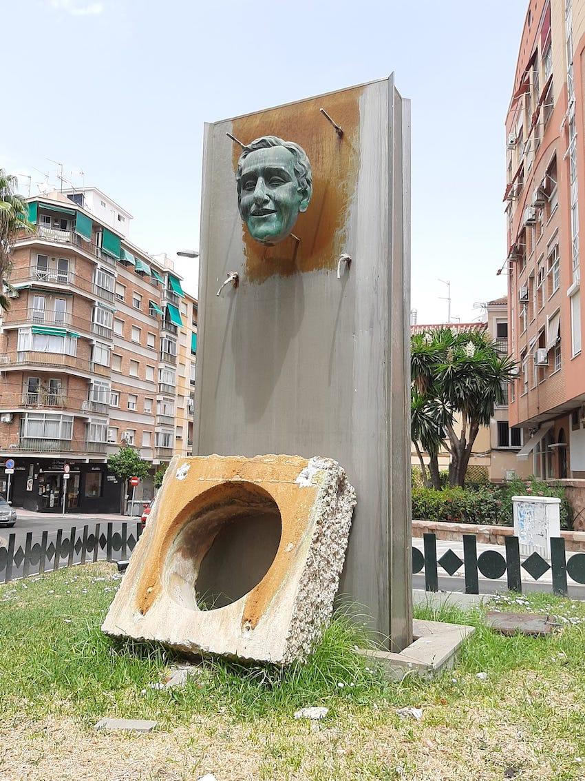 Monumento en homenaje a Miguel de Molina