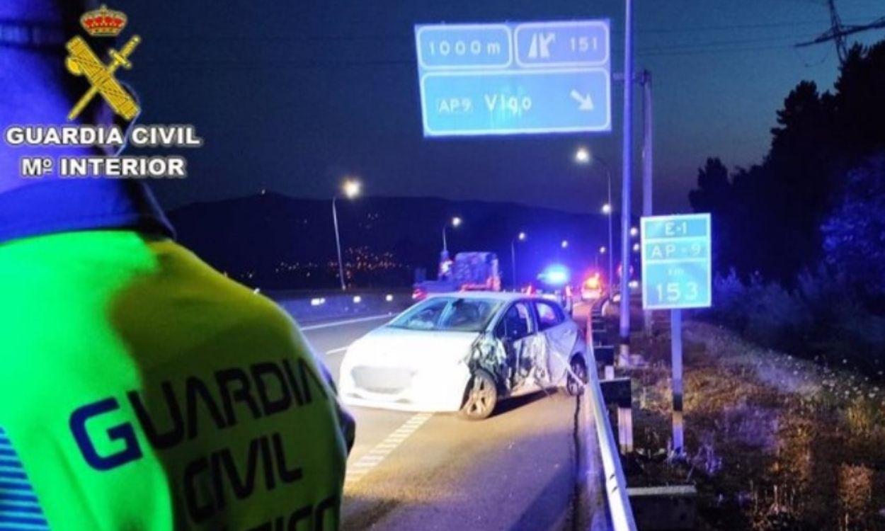 Guardia Civil en un accidente en Vigo  - Guardia Civil