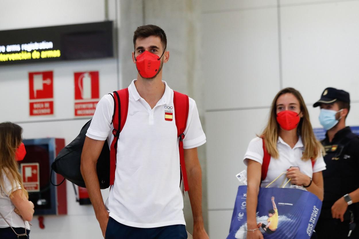 Marc Tut y Laura Garcia Caro aterrizan en Barajas tras su paso por Tokio 2020. AFP7