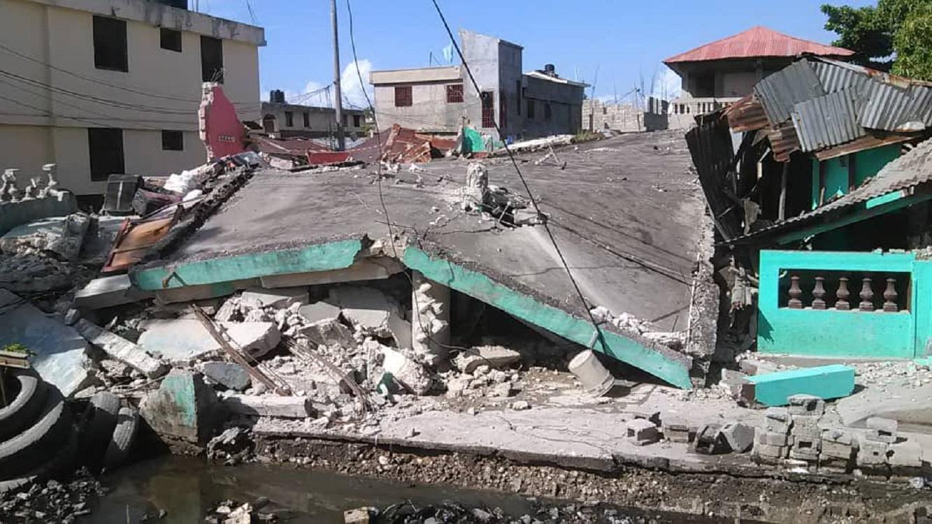 Un terremoto de magnitud 7,2 en Haití enciende la alerta por tsunami. Twitter