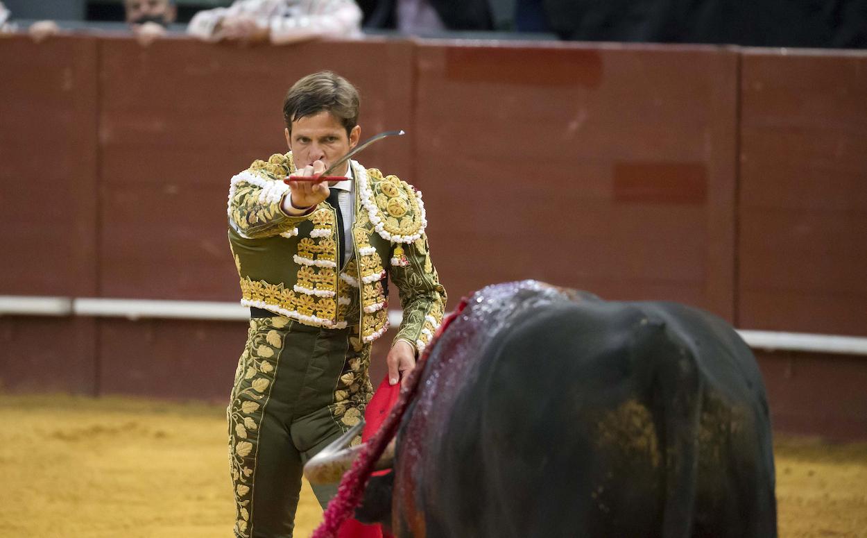 Julián López muestra su indignación con la alcaldesa de Gijón. Europa Press