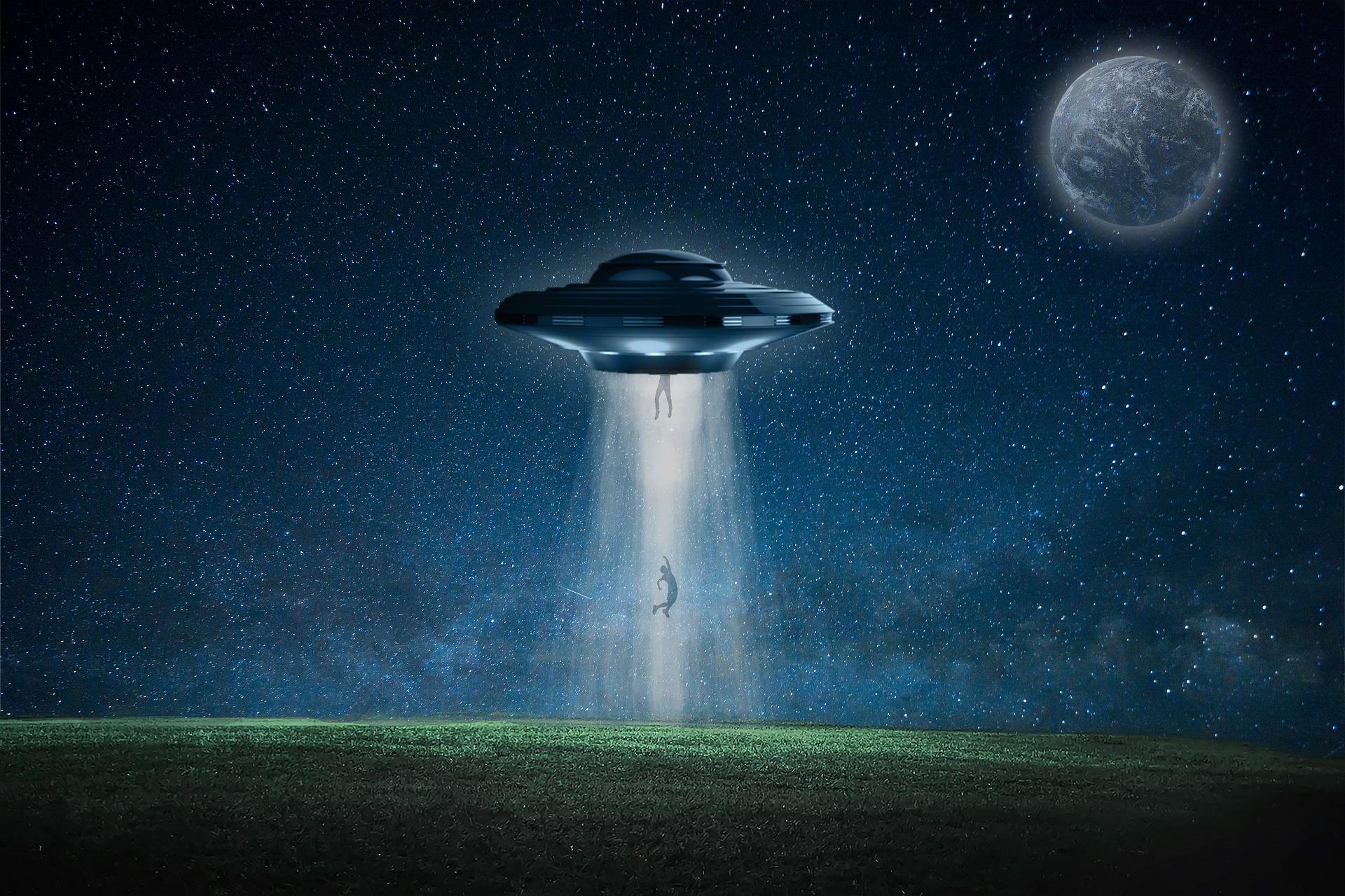 Nave alienígena. Pixabay.