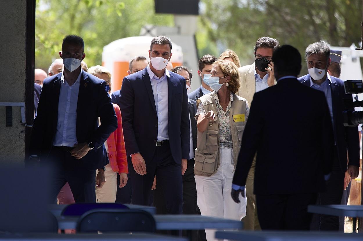 El presidente del Gobierno y autoridades de la UE, en las instalaciones de acogida a afganos en Torrejón