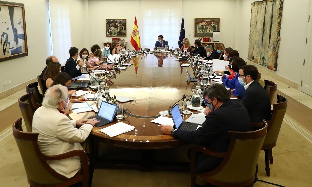 El presidente del Gobierno, Pedro Sánchez, preside el primer Consejo de Ministros tras el parón estival. EP