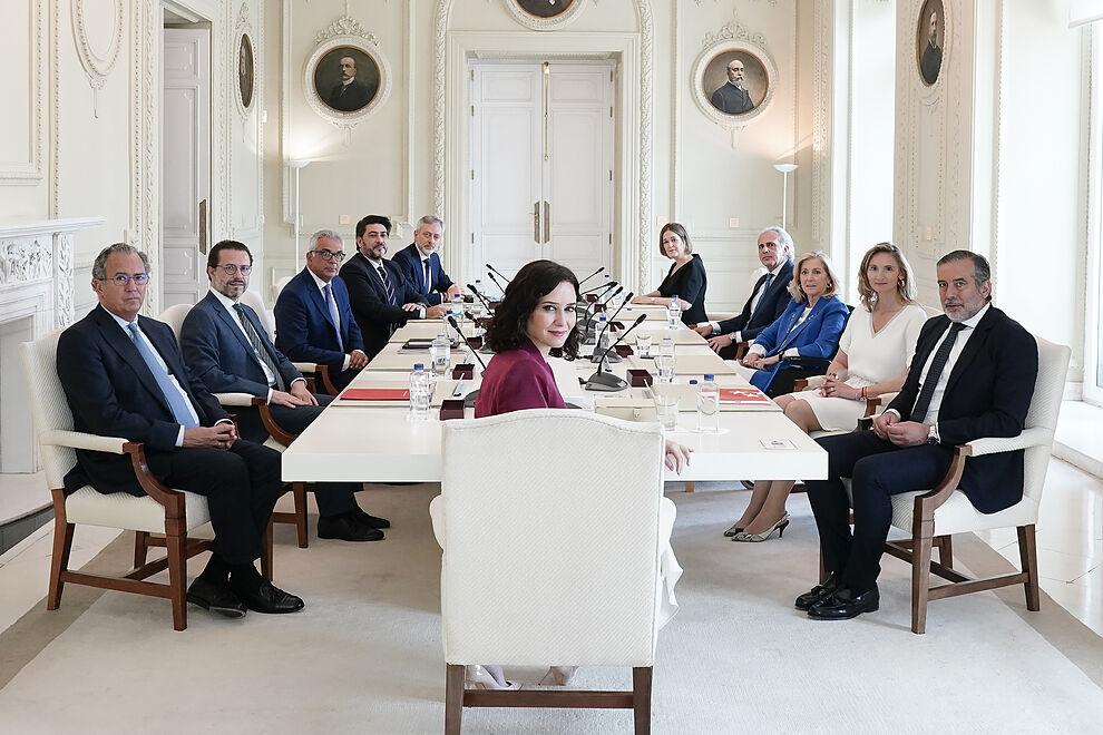 Ayuso con sus consiglieri Ayuso con sus consiglieri