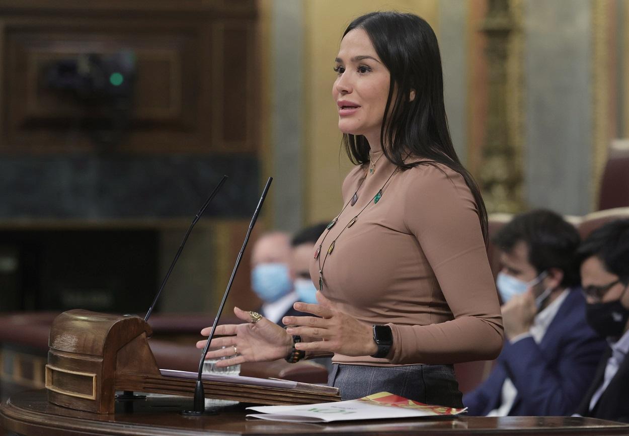 La diputada de Vox, Mireia Borrás, interviene en una sesión de control al Gobierno en el Congreso de los Diputados. E. Parra. POOL / Europa Press.