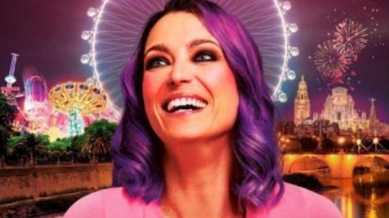 La cómica Raquel Sastre protagoniza el cartel de 'Bendita Feria de Murcia'.
