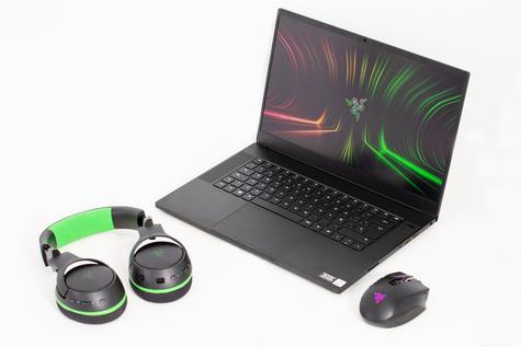 Razer Blade 17 - Foto: Alberto Ruiz - Star Creativa Razer Blade 17 - Foto: Alberto Ruiz - Star Creativa